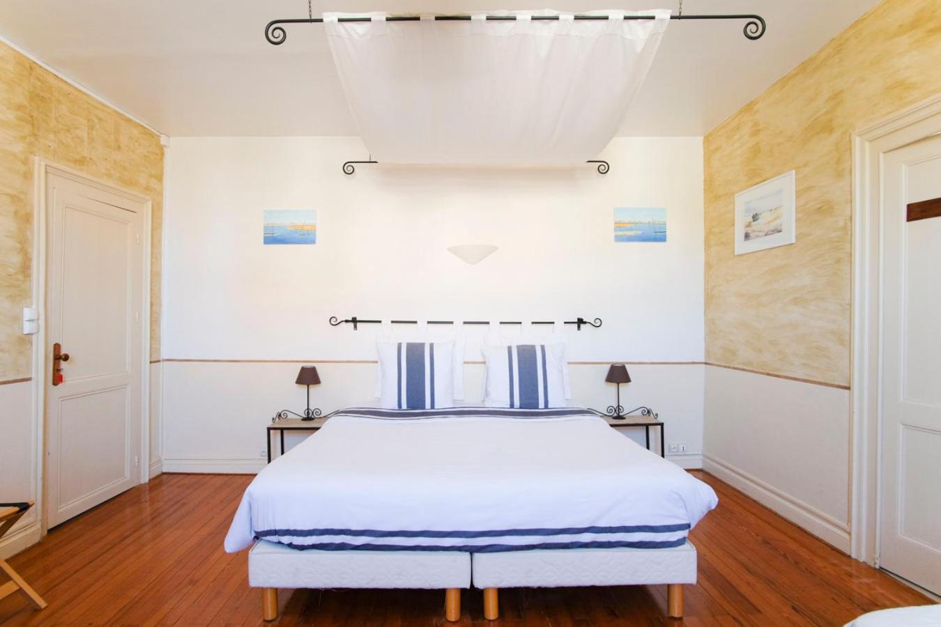 Les Gues Rivieres Bed & Breakfast Pujols  Room photo